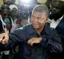Government party Angola stagnates on victory
