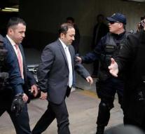Greek court blocks extradition eight Turkish soldiers