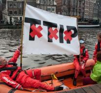 Greenpeace disrupts TTIP meeting Brussels