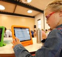 Half of schools stopped with iPad education