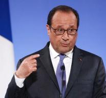 Hollande: 'Turks risking escalation'
