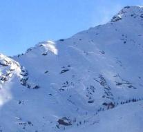 Hotel in South Tyrol vacated after avalanche