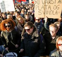 Icelanders streets for resignation Prime Minister