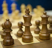 Iranian chess sets itself mat