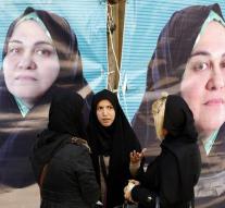 Iranian election campaigns run again
