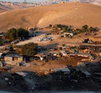 Israel sets Bedouin village deadline