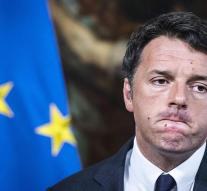 Italian Prime Minister Renzi announces resignation after referendum