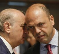 ' Italy avoids assassination of minister '