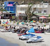Italy fined beachgoers that place 'reserve'
