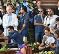 Italy mourns and buries quake dead