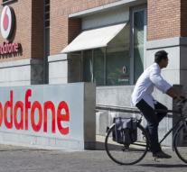 Jump in data usage boosts revenues Vodafone
