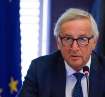 Juncker comes up with a proposal: schaf resign clock