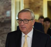 Juncker: cowards do not undermine EU values