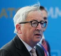 Juncker thanks Rutte for support with back pain