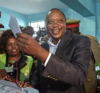 Kenyatta stagnates on election victory
