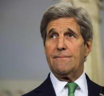 Kerry: elections are embarrassing for US
