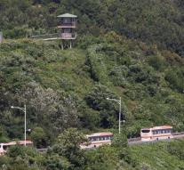 Korea \u0026 # x27; s close guard posts in border area