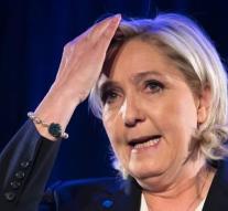 Le Pen has to pay Euro Parliament three tons