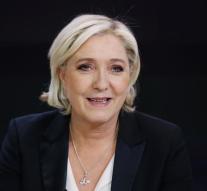 Le Pen puts down presidency FN