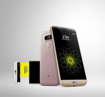 LG presents modular smartphone