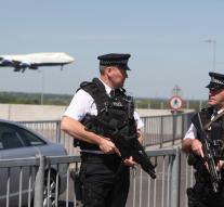 London arming more officers against terrorism