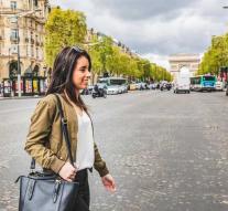 Loose pavement tiles make Champs Élysées perilous