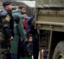 Macedonia will send migrants back