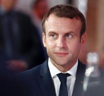 Macron manages his cabinet with unknowns