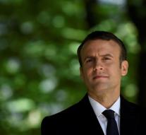 Macron opens for 'benevolent' conservatives