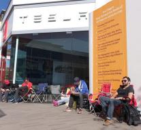 Man is 48 hours in line for Tesla