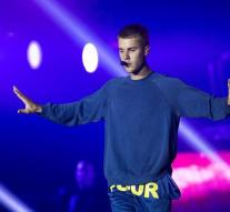 Man picked up with machete for concert Bieber