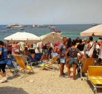 Many tourists flee for forest fires Sicily
