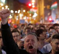 Massive demonstration against Orbán