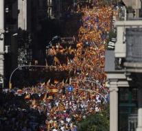 Massive protest against separation from Catalonia