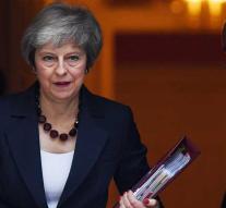 May: cabinet supports Brexit deal