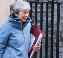 May stays with policy on brexit deal