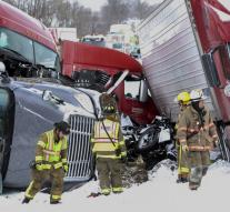 Mega crash on US highway