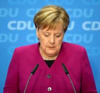 Merkel: I do indeed distance myself from the CDU presidency