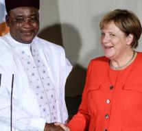 Merkel promises Niger more support
