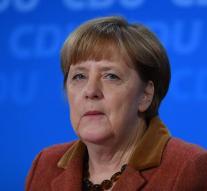 Merkel regrets rash referendum Italy