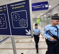 Ministers discuss end travel freely in EU