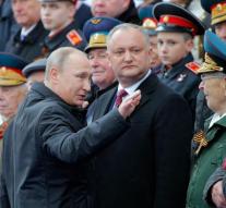 Moldova rejects 5 Russian diplomats