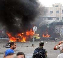 More than a hundred dead in bomb attacks in Syria