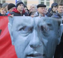 Moscow commemorates Nemtsov