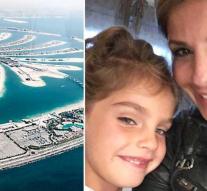 Mother who drank wine on the way to Dubai, is allowed to go home
