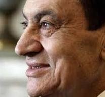 Mubarak acquitted of dead protesters