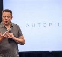 Musk: no secret that Apple is working on car