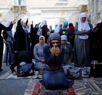 Muslim leaders: pray again at Temple Mount