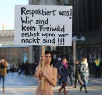 Nude protest against assaults Cologne