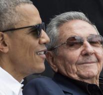 Obama family condolences Castro